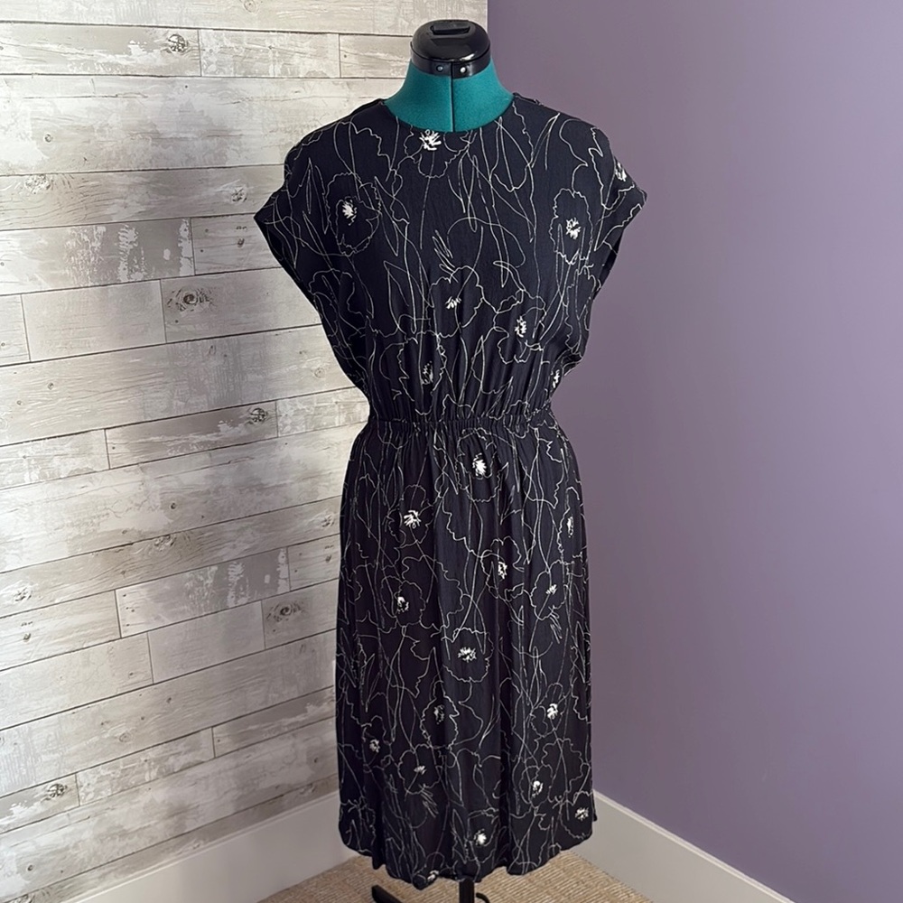 OAK + FORT Black and White Floral Dress